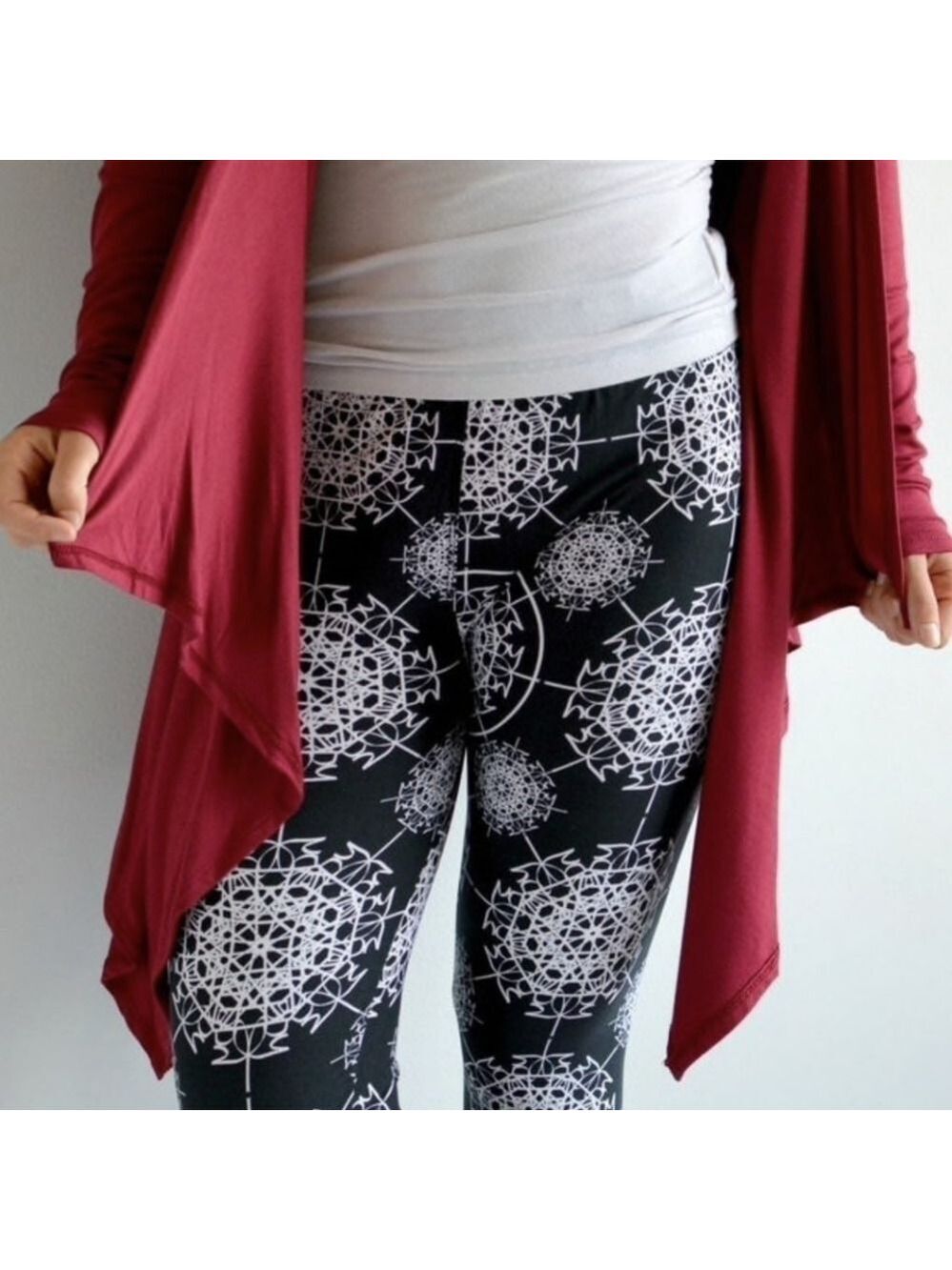 LEGGINGS DEPOT Black & White Web Halloween Full Length Leggings Size 12-20 NWT